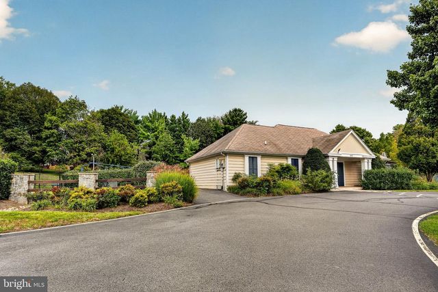 3929 PLUM RUN CT, Fairfax, VA 22033