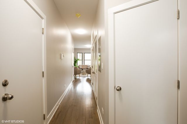 5038 S Saint Lawrence Avenue 1N, Chicago, IL 60615