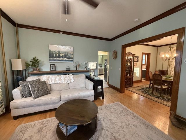 1615 Madison STREET, La Crosse, WI 54601