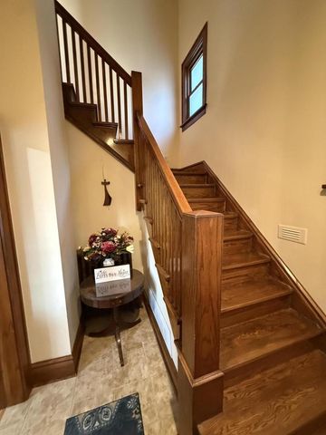 1615 Madison STREET, La Crosse, WI 54601