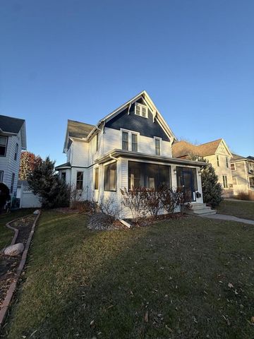 1615 Madison STREET, La Crosse, WI 54601