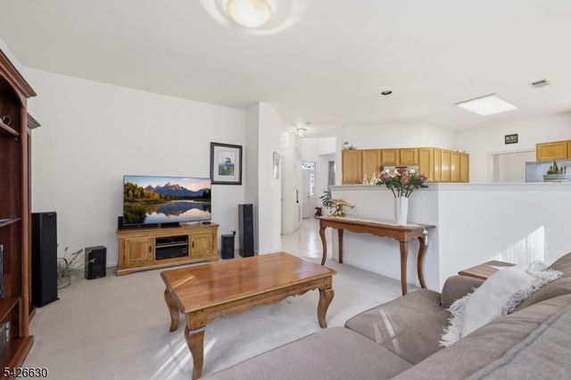 3 Bouwrey Pl, Readington Twp., NJ 08889