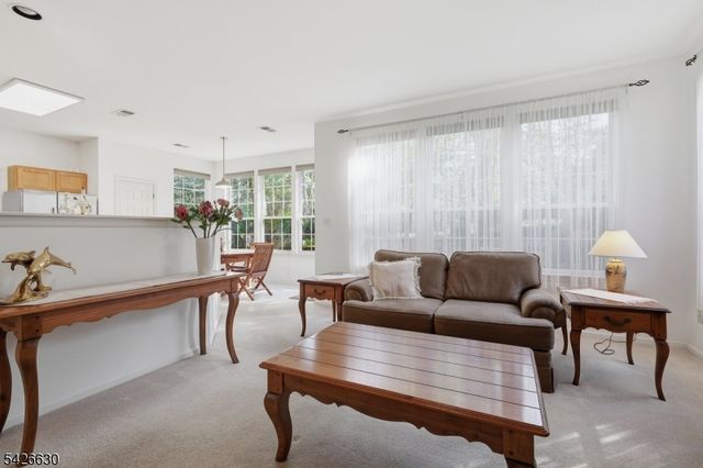 3 Bouwrey Pl, Readington Twp., NJ 08889