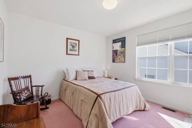 3 Bouwrey Pl, Readington Twp., NJ 08889