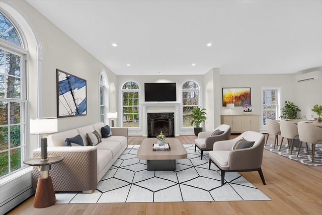 14 Pinehill Rd., Framingham, MA 01701