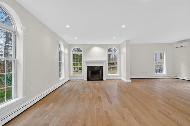 14 Pinehill Rd., Framingham, MA 01701