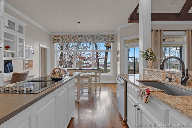 6828 E 118th Street S, Bixby, OK 74008