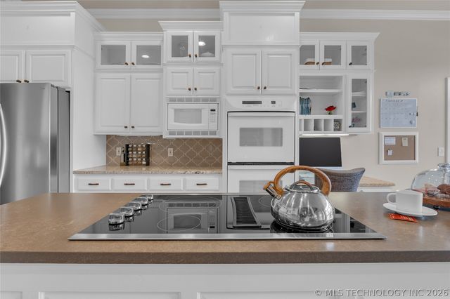 6828 E 118th Street S, Bixby, OK 74008