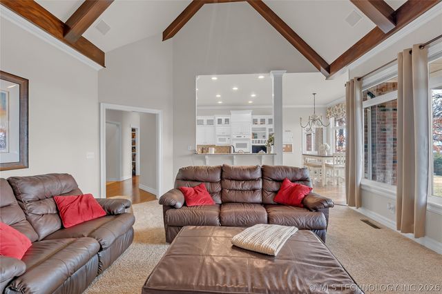 6828 E 118th Street S, Bixby, OK 74008