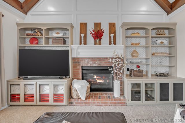 6828 E 118th Street S, Bixby, OK 74008