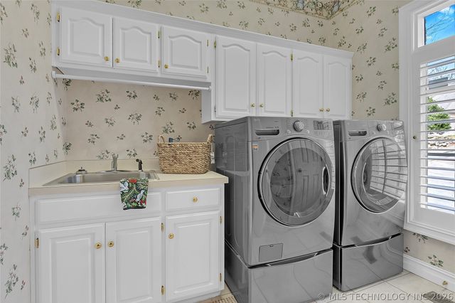 6828 E 118th Street S, Bixby, OK 74008