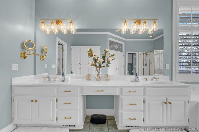 6828 E 118th Street S, Bixby, OK 74008