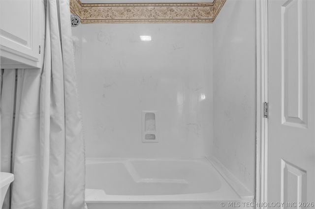 6828 E 118th Street S, Bixby, OK 74008