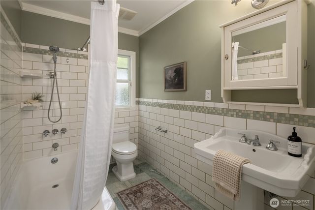 1616 SW 152nd Street, Burien, WA 98166
