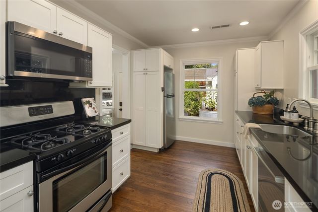 1616 SW 152nd Street, Burien, WA 98166