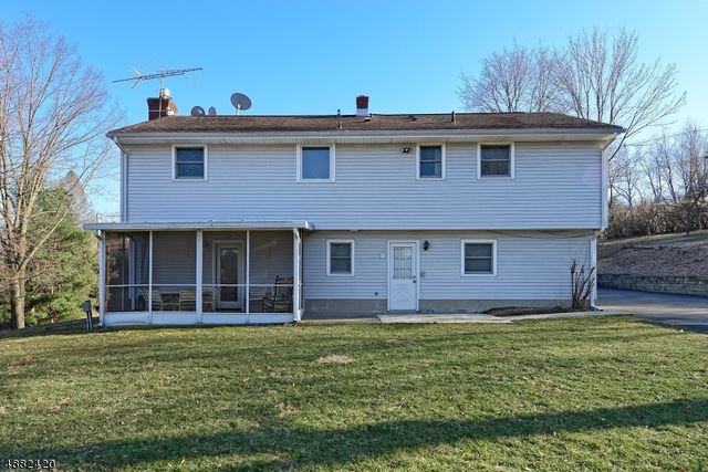 12 Studer Rd, Clinton Twp., NJ 08809