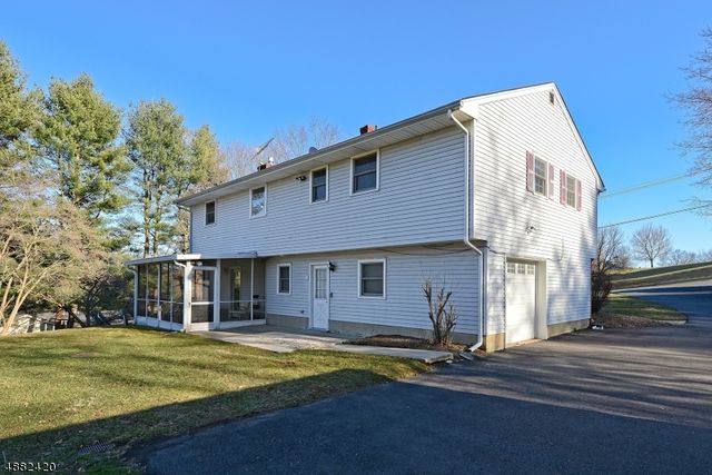 12 Studer Rd, Clinton Twp., NJ 08809