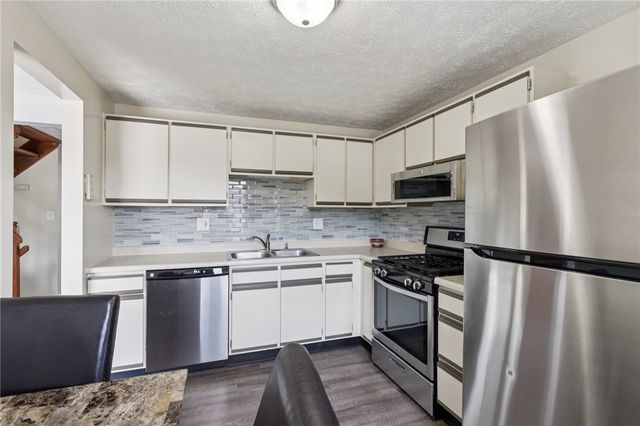 147 Meadow Gap, Monroeville, PA 15146