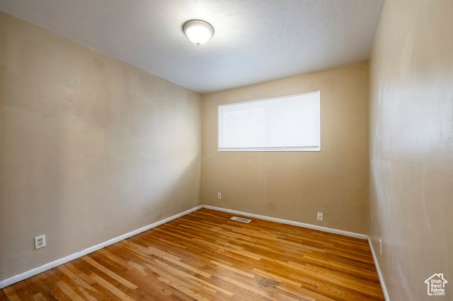 5643 S 2200 W, Roy, UT 84067