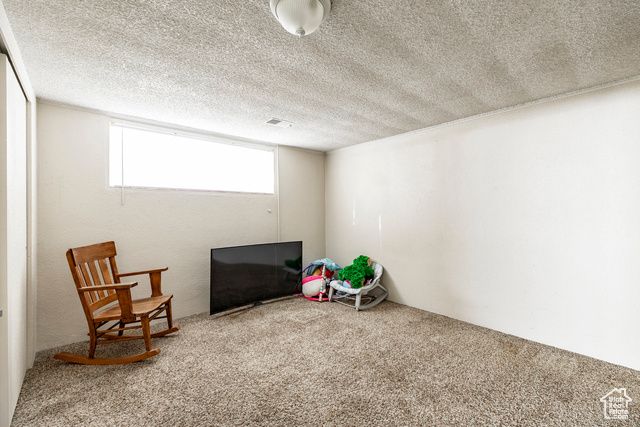 5643 S 2200 W, Roy, UT 84067