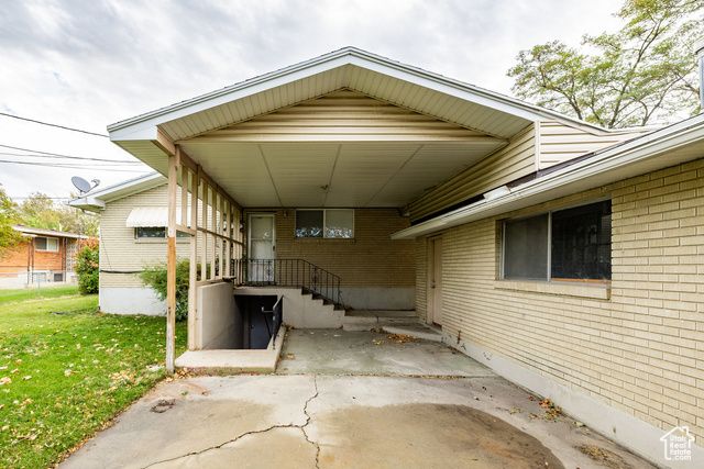 5643 S 2200 W, Roy, UT 84067