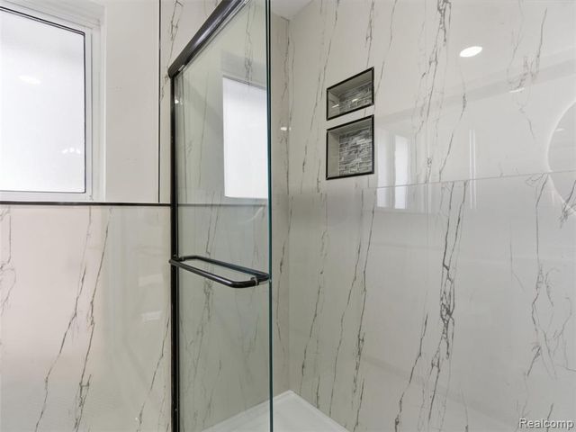 1544 Sheffield Road, Birmingham, MI 48009