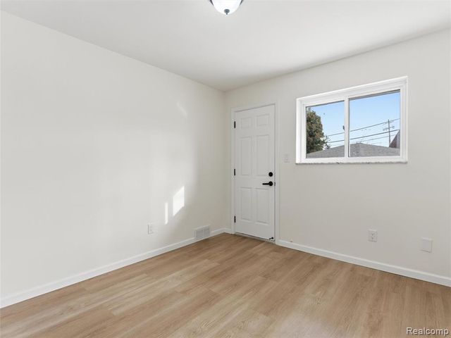 1544 Sheffield Road, Birmingham, MI 48009