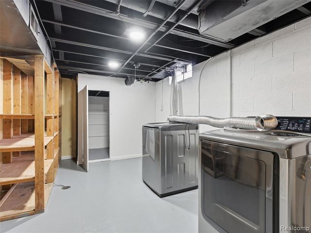 1544 Sheffield Road, Birmingham, MI 48009