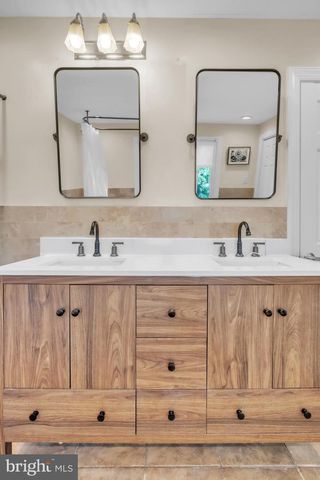 764 S HICKS ST, Philadelphia, PA 19146