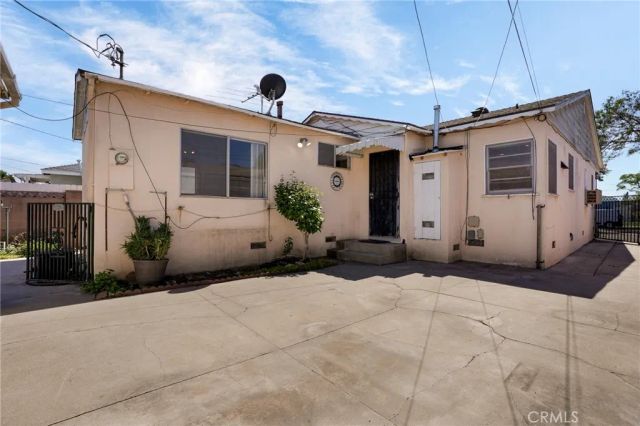 10120 Hunt Avenue, South Gate, CA 90280