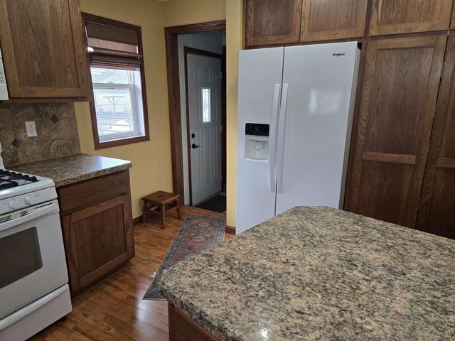 1230 S 31ST STREET, Manitowoc, WI 54220