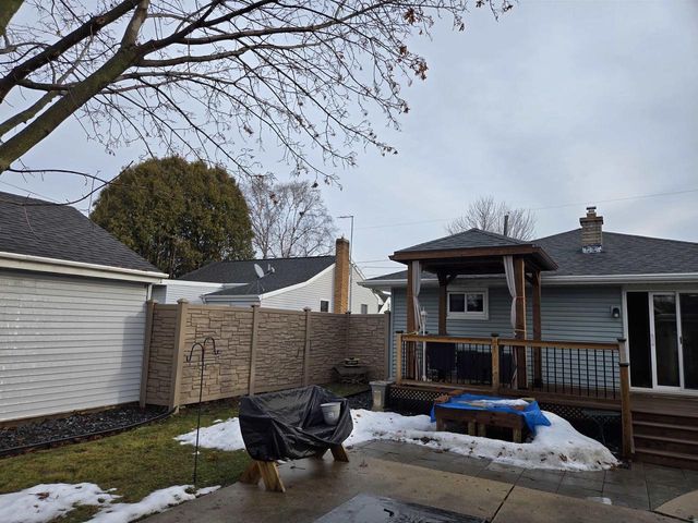 1230 S 31ST STREET, Manitowoc, WI 54220