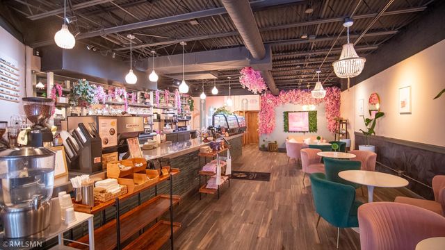 18 3rd Street SW, Rochester, MN 55902