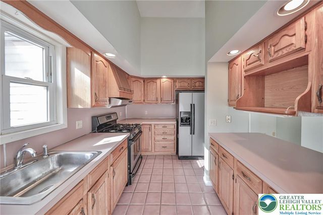 414 10th Street, Easton, PA 18042