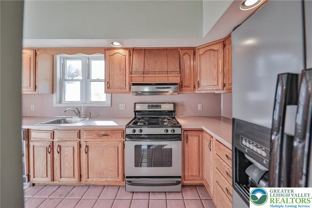 414 10th Street, Easton, PA 18042