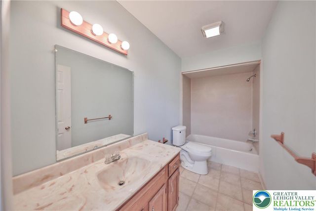 414 10th Street, Easton, PA 18042