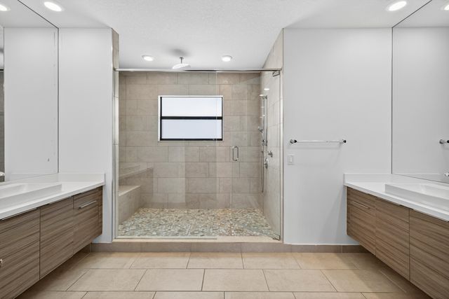 15800 NW 88th Avenue, Miami Lakes, FL 33018