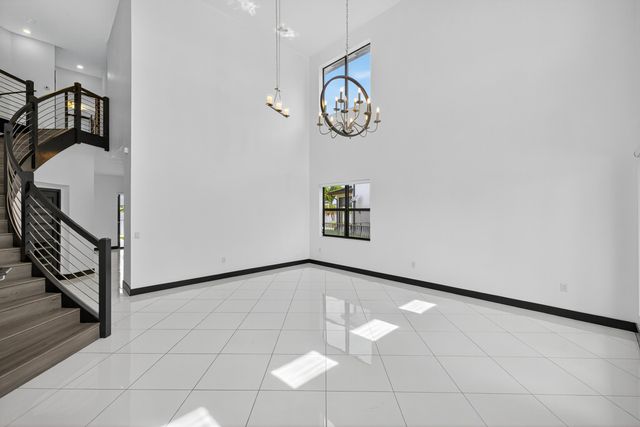 15800 NW 88th Avenue, Miami Lakes, FL 33018