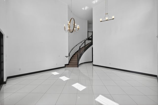 15800 NW 88th Avenue, Miami Lakes, FL 33018