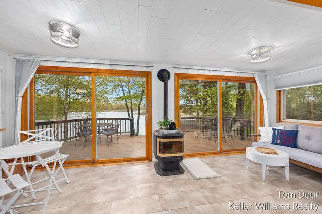 8175 S Island View Drive, Newaygo, MI 49337