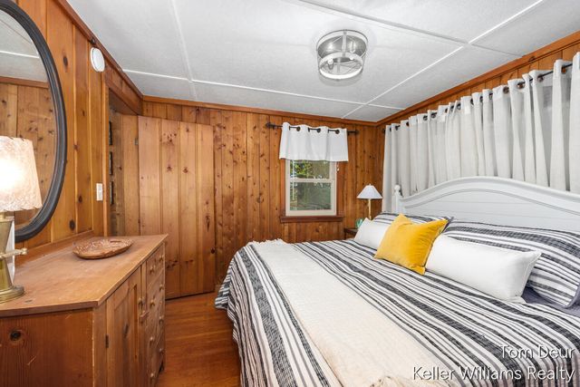8175 S Island View Drive, Newaygo, MI 49337