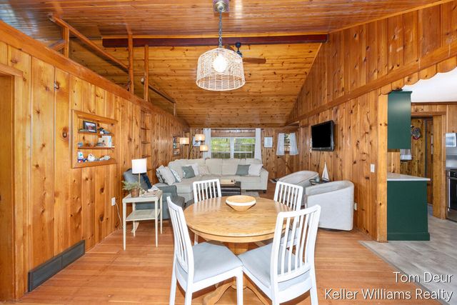 8175 S Island View Drive, Newaygo, MI 49337