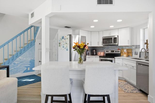 153 Seabreeze Circle, Jupiter, FL 33477