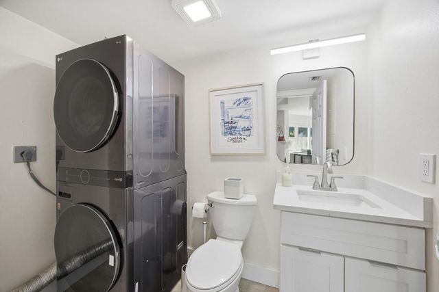 153 Seabreeze Circle, Jupiter, FL 33477