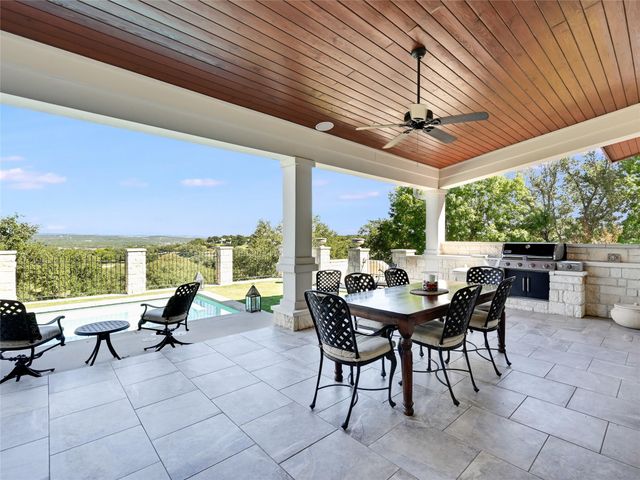 27206 Waterfall Hill PKWY, Spicewood, TX 78669