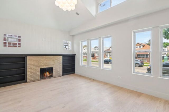 7930 S Kenwood Avenue, Chicago, IL 60619