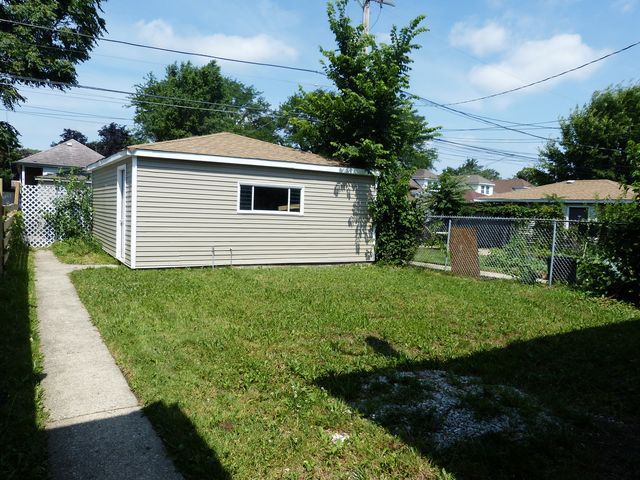 7930 S Kenwood Avenue, Chicago, IL 60619
