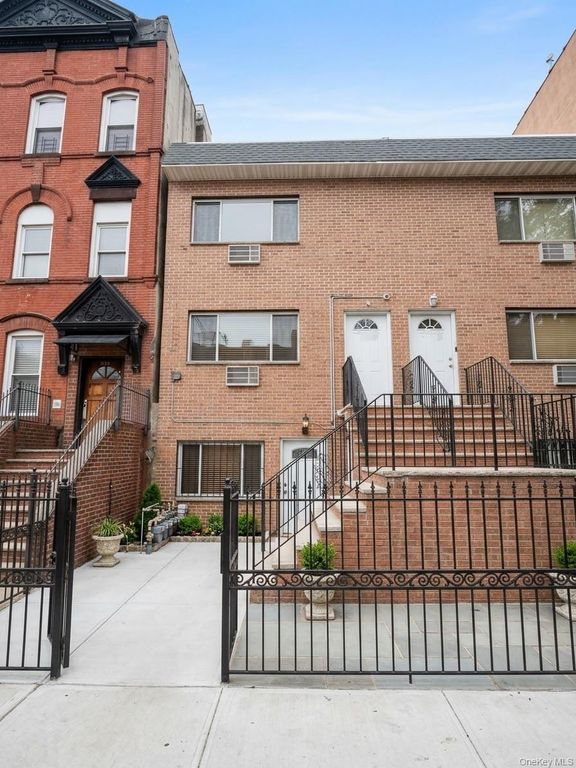 875 Cauldwell Avenue, Bronx, NY 10456 — exterior