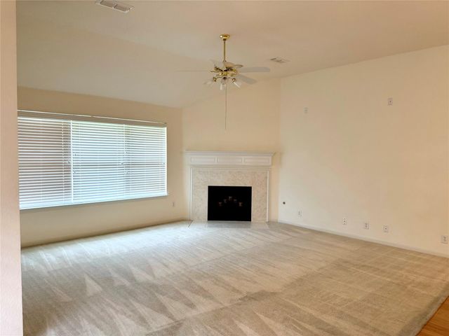 1823 Gillingham Way, Pasadena, TX 77504