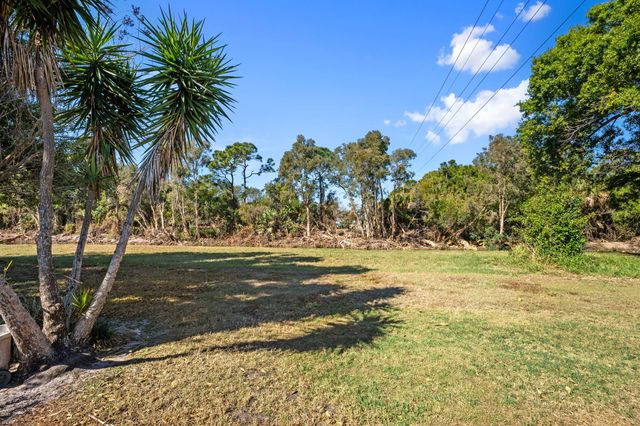 113 Lakes End Drive D, Fort Pierce, FL 34982